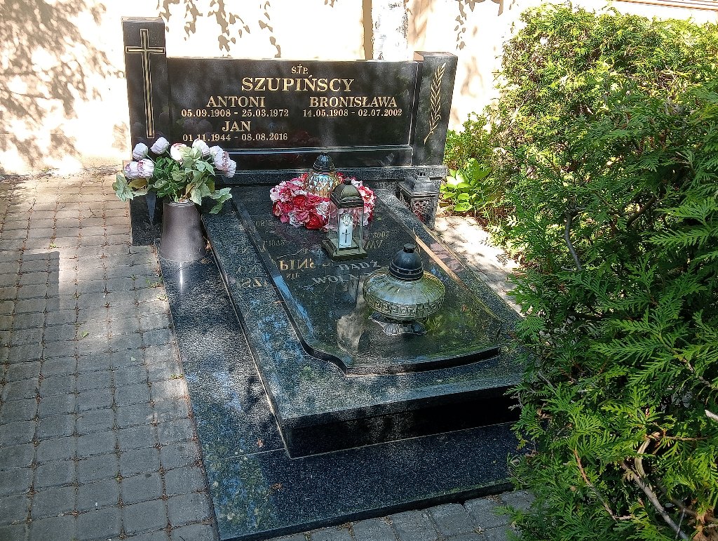 Grób Jan Szupiński