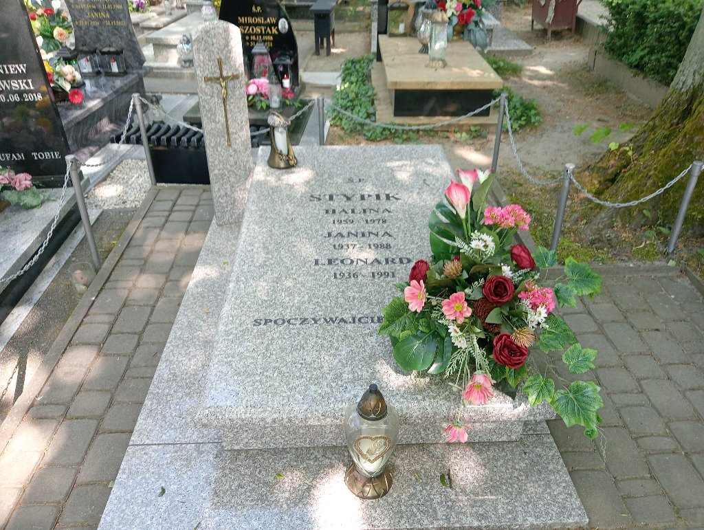 Grób Halina  Stypik