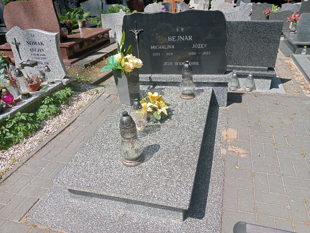 Grób Józef  Bejnar