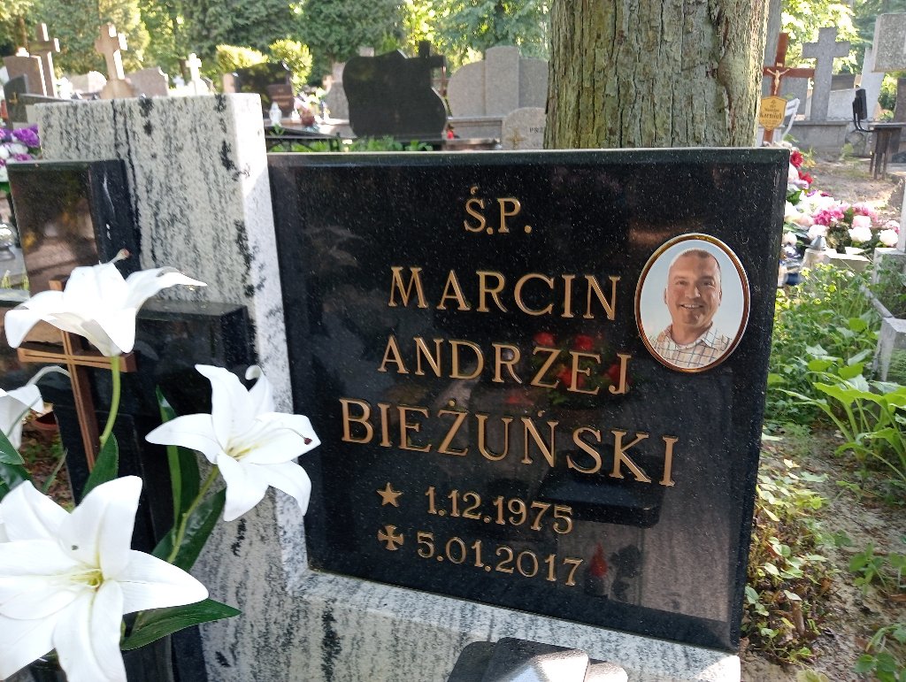 Marcin Bieżuński 1975 Lidzbark Warmiński - Grobonet - Wyszukiwarka osób pochowanych