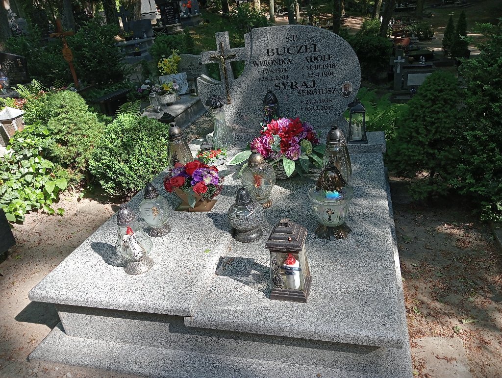 Grób Weronika  Buczel
