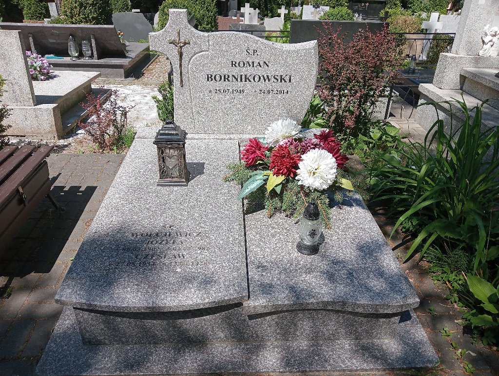 Grób Józefa  Wołujewicz