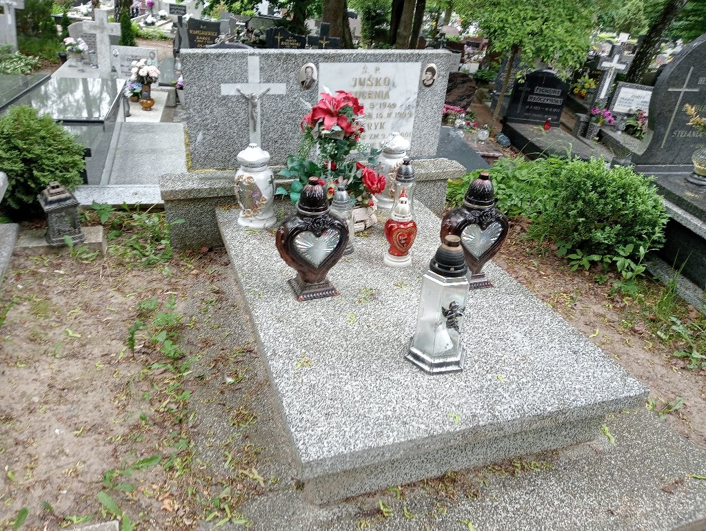 Grób Elżbieta Juśko