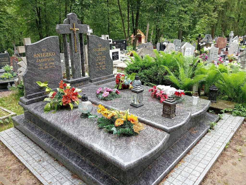 Grób Albert Śnieżko