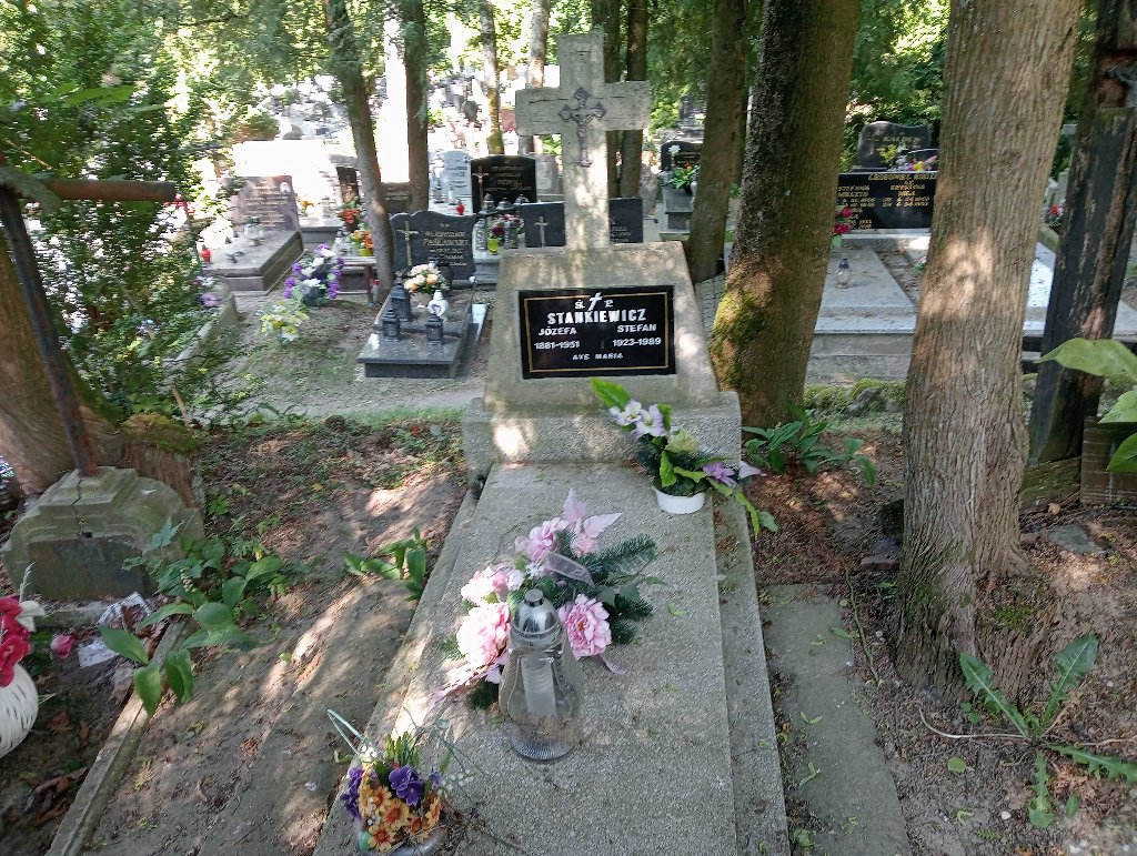 Grób Józefa  Stankiewicz