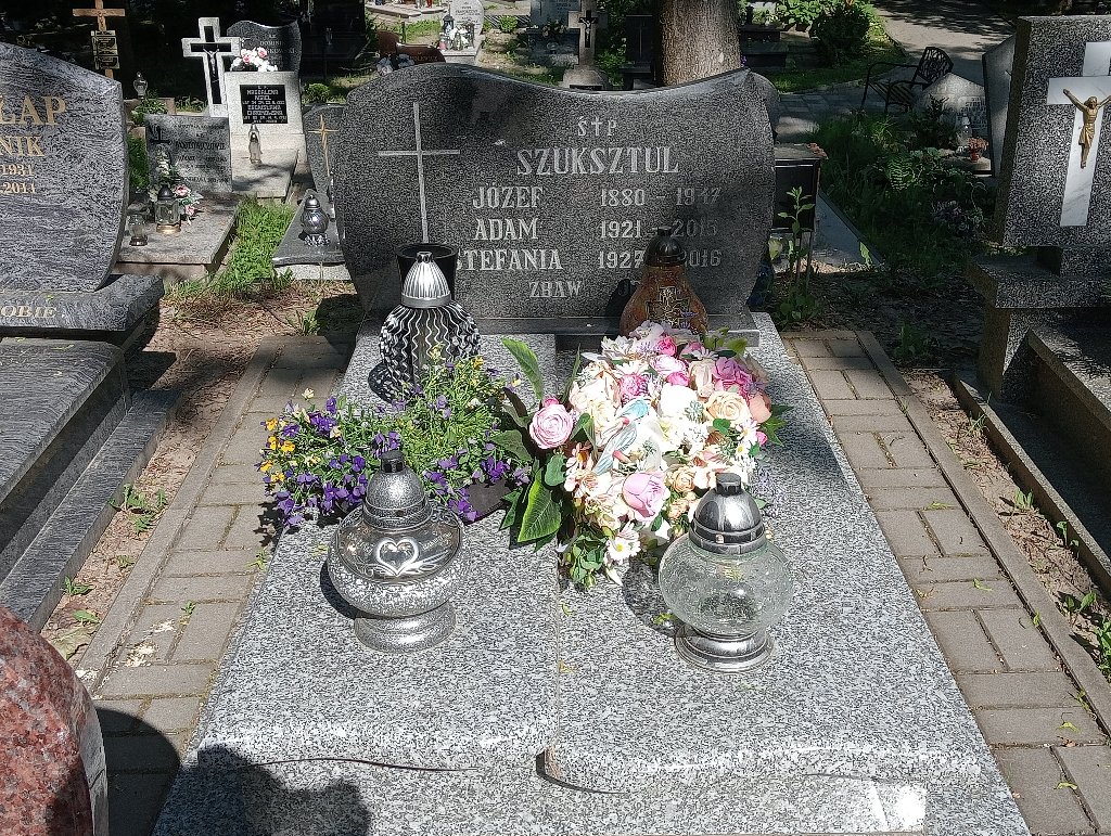 Grób Stefania  Szuksztul