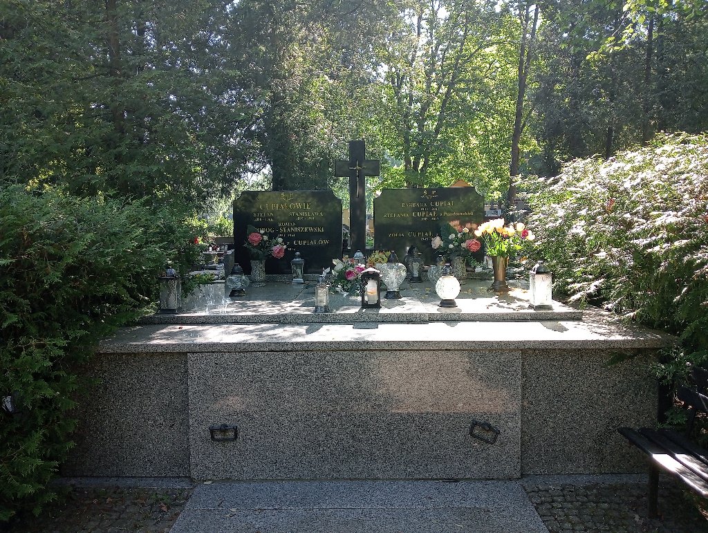 Grób Zdzisław CupiŁ