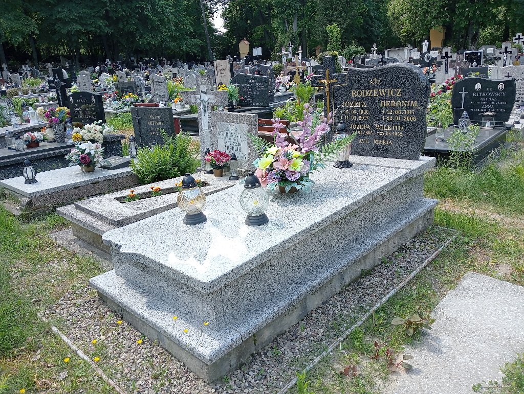 Grób Józefa Rodzewicz