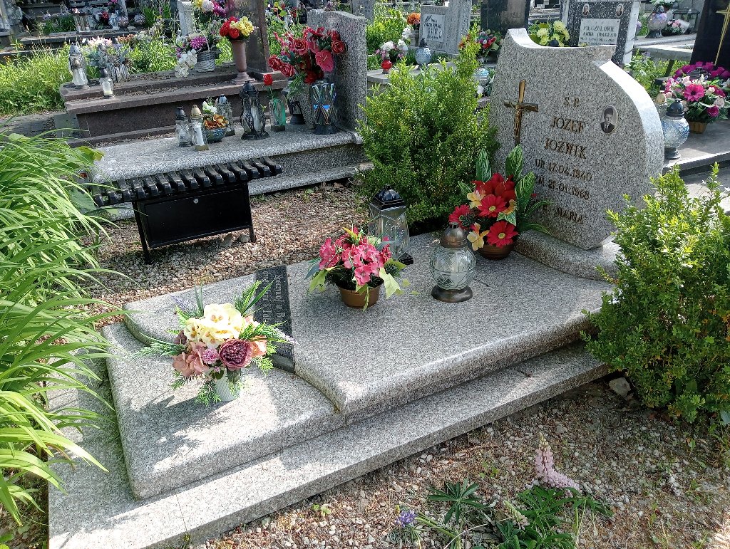 Grób Józef  Jóźwik