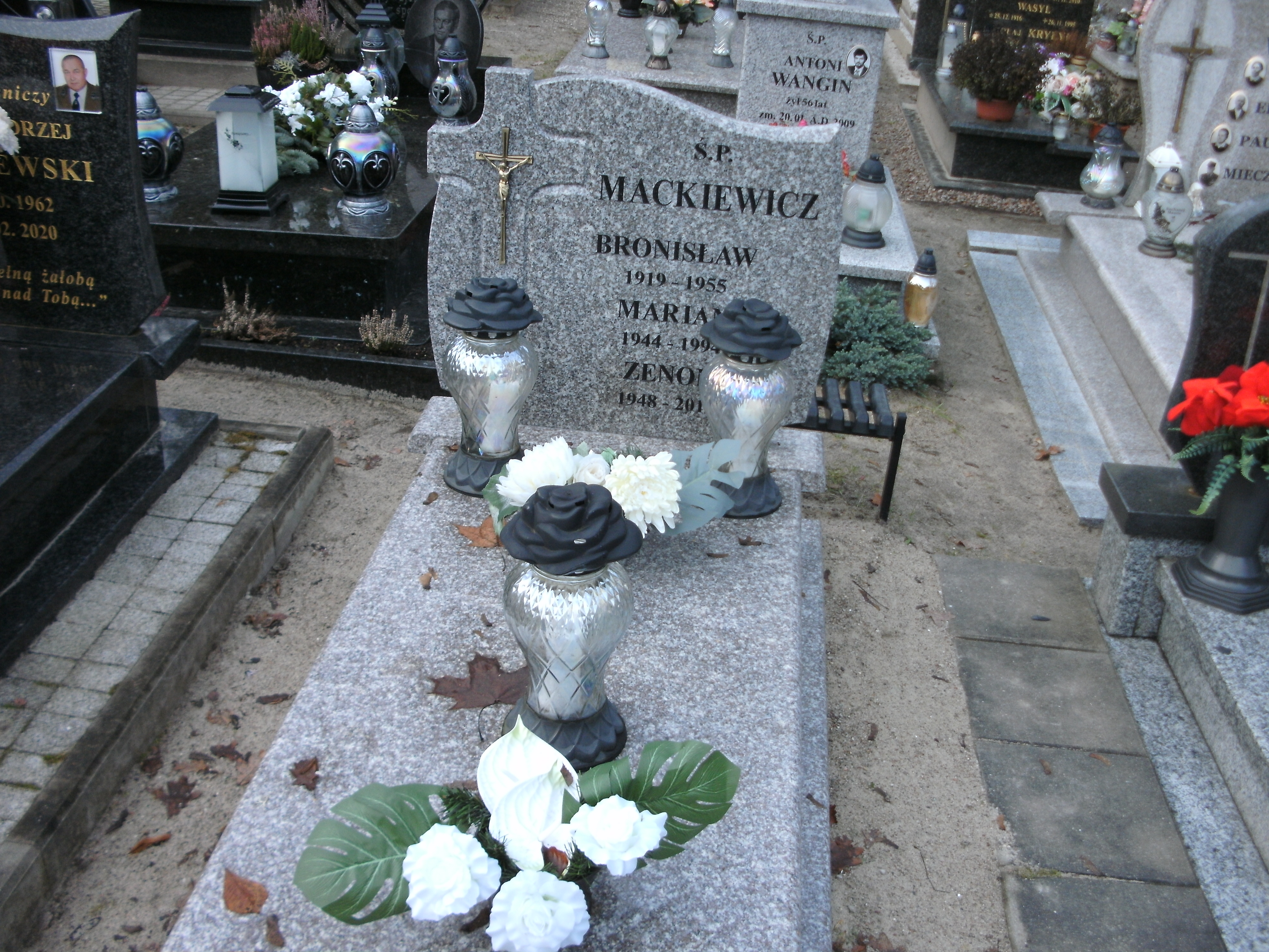 Grób Zenon  Mackiewicz