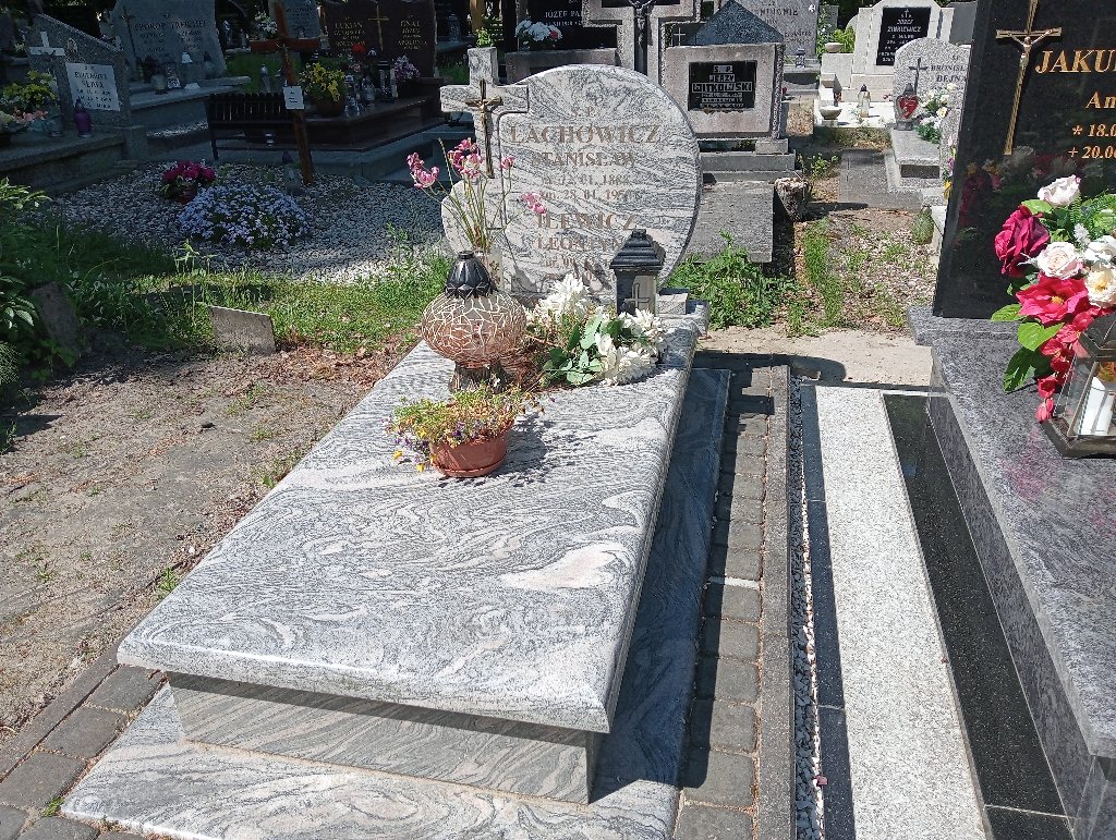 Grób Stanisław  Lachowicz