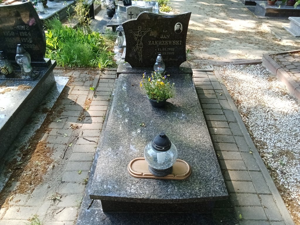 Grób Jan  Zakrzewski