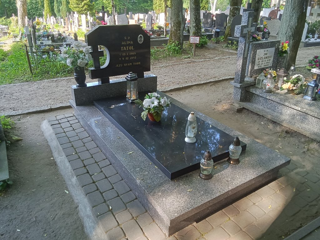 Grób Alina Teresa  Tatol