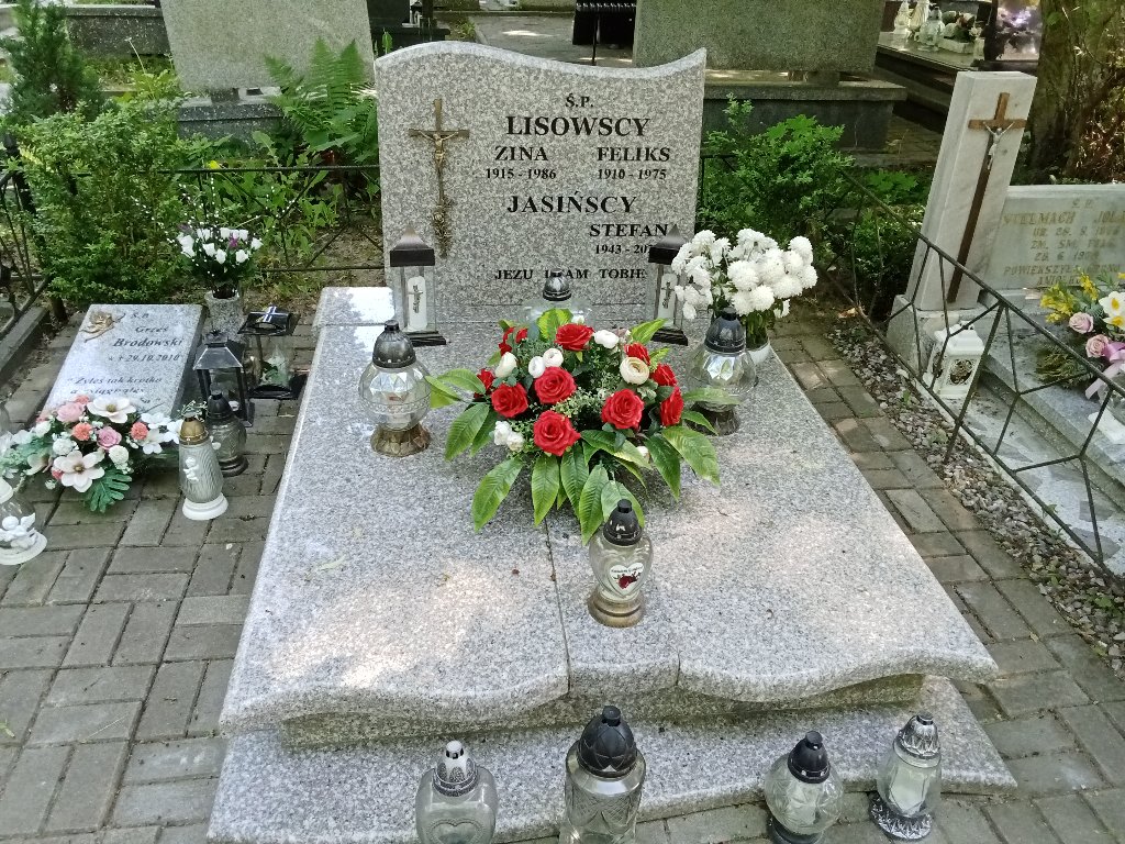 Grób Feliks  Lisowski
