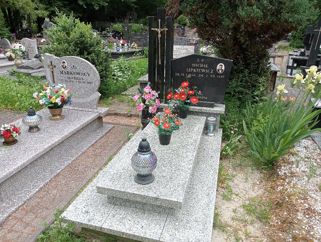 Grób Michał  Lipkiewicz